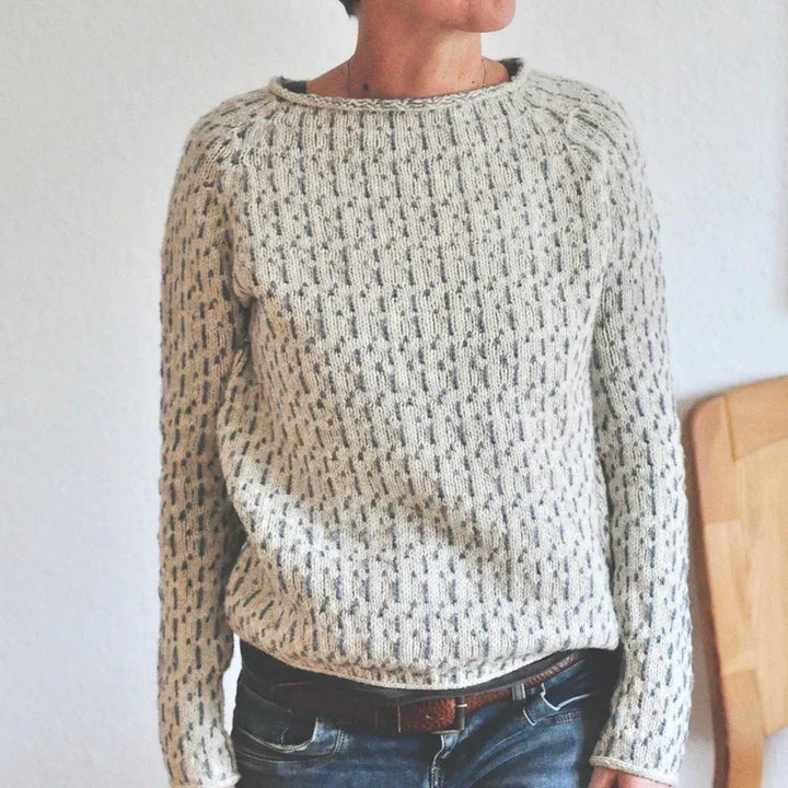 Victoria Elegant grey jumper