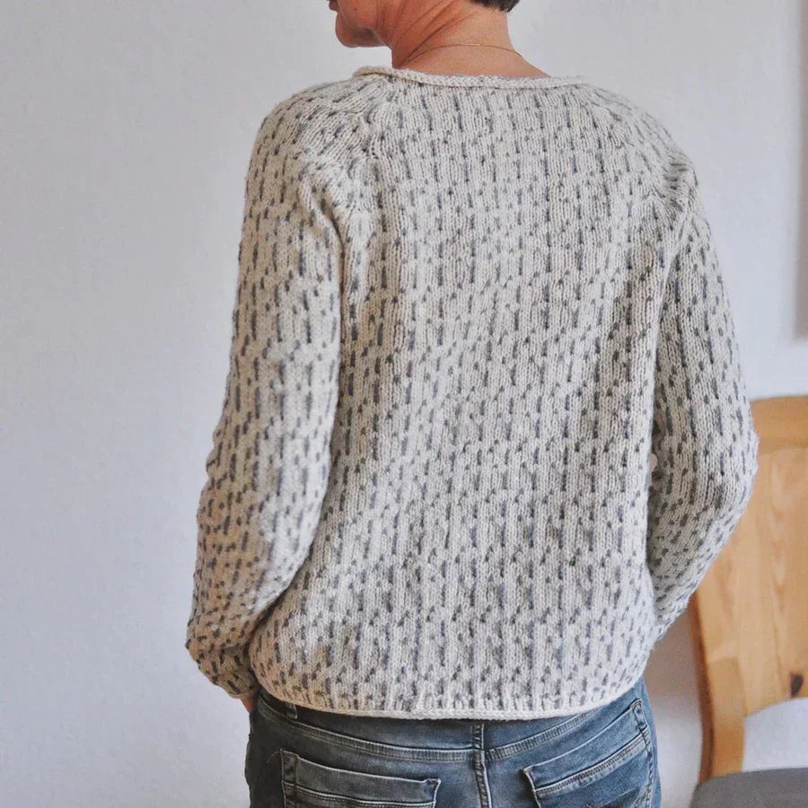 Victoria Elegant grey jumper
