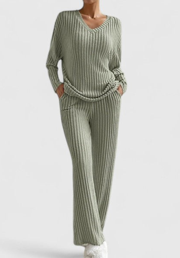 Aria Comfortable Set
