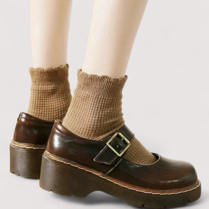 Lia – Chic Balanced Sandal