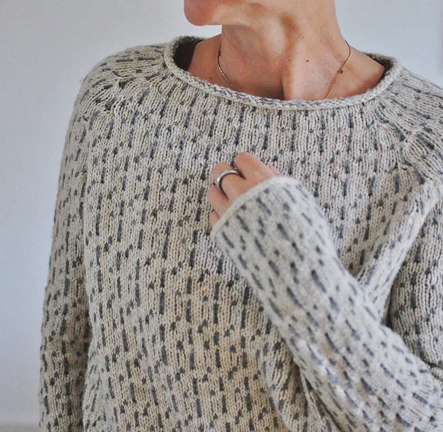 Victoria Elegant grey jumper